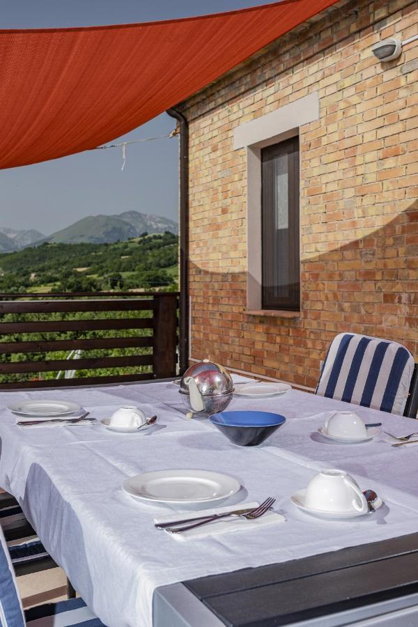 Casa Friano Bed & Breakfast Amandola Exterior photo